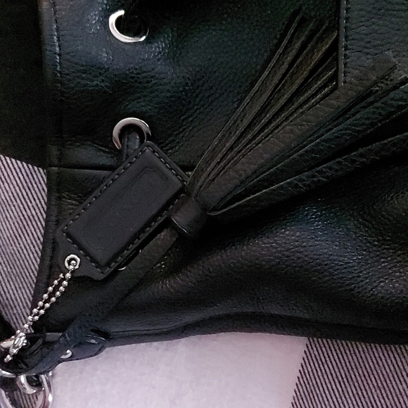 Coach leather bucket purse - Picture 13 of 13